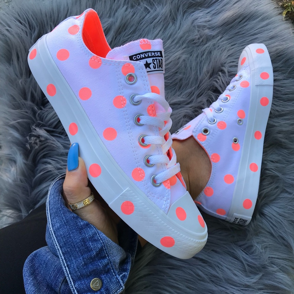 NEW CONVERSE ALL-STAR LOWTOP WOMENS SIZE 6 - Picture 1 of 8
